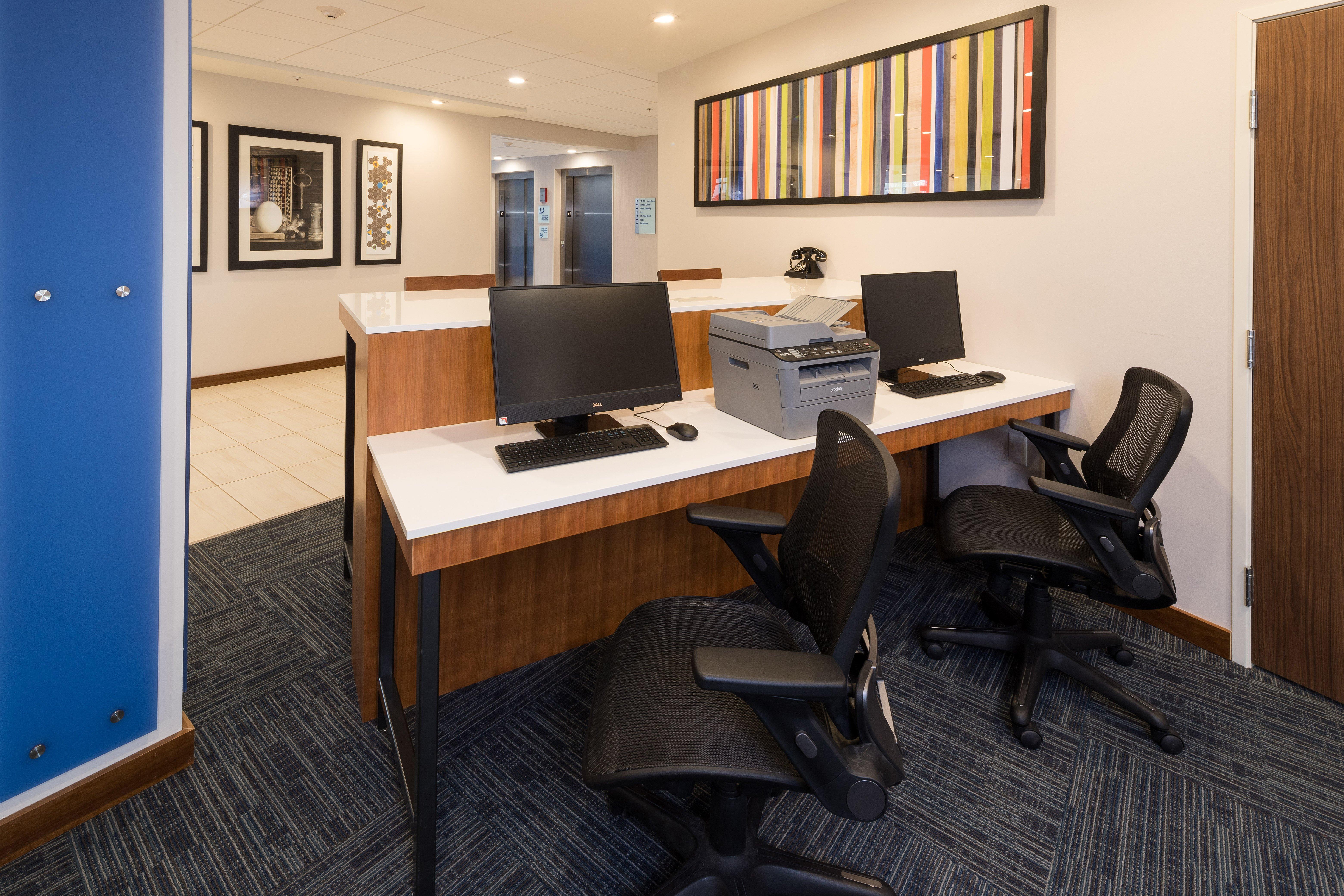 Holiday Inn Express & Suites - Auburn By Ihg Zewnętrze zdjęcie